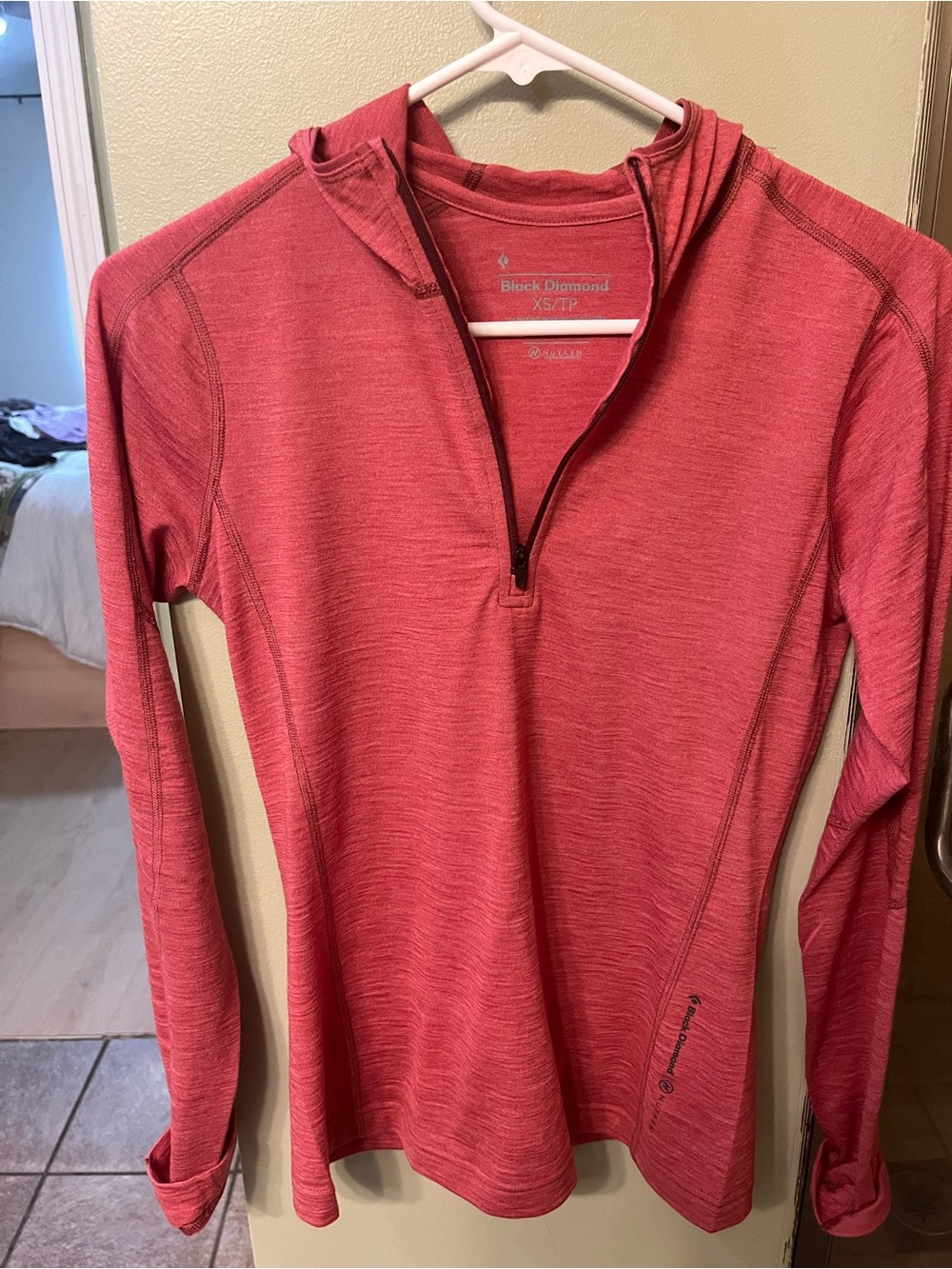 Black Diamond Women's Heather Pink Half-Zip Hoodie Pullover